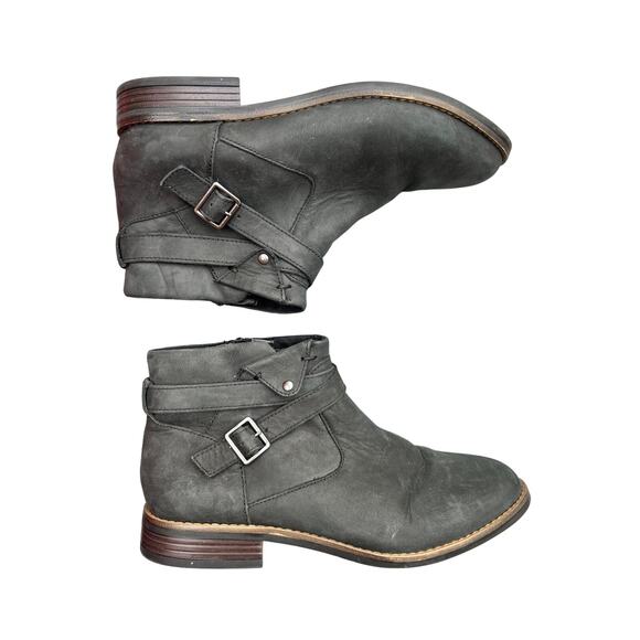 Women's Clarks Camzin Dime Size 9 Ankle Boots - Picture 8 of 9